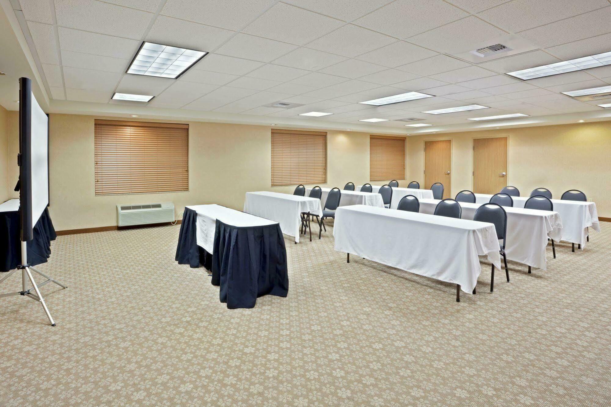 Holiday Inn Express & Suites Lacey - Olympia By Ihg Exteriér fotografie